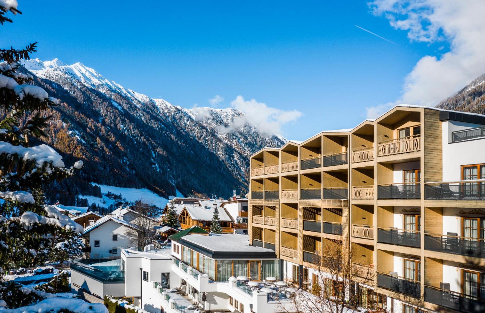 Falkensteiner Hotel & Spa Falkensteinerhof فاليس المظهر الخارجي الصورة