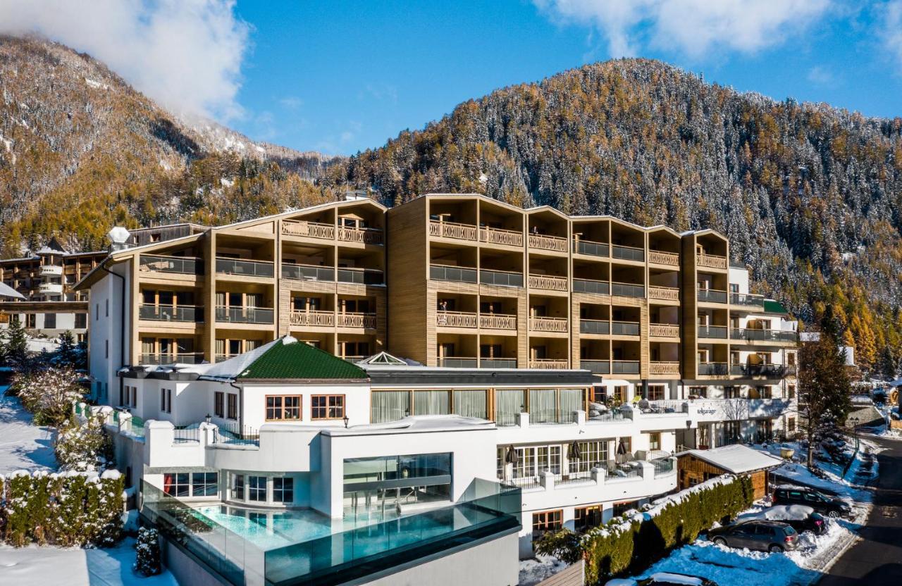 Falkensteiner Hotel & Spa Falkensteinerhof فاليس المظهر الخارجي الصورة
