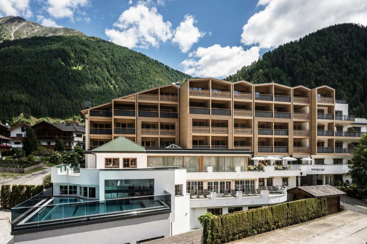 Falkensteiner Hotel & Spa Falkensteinerhof فاليس المظهر الخارجي الصورة